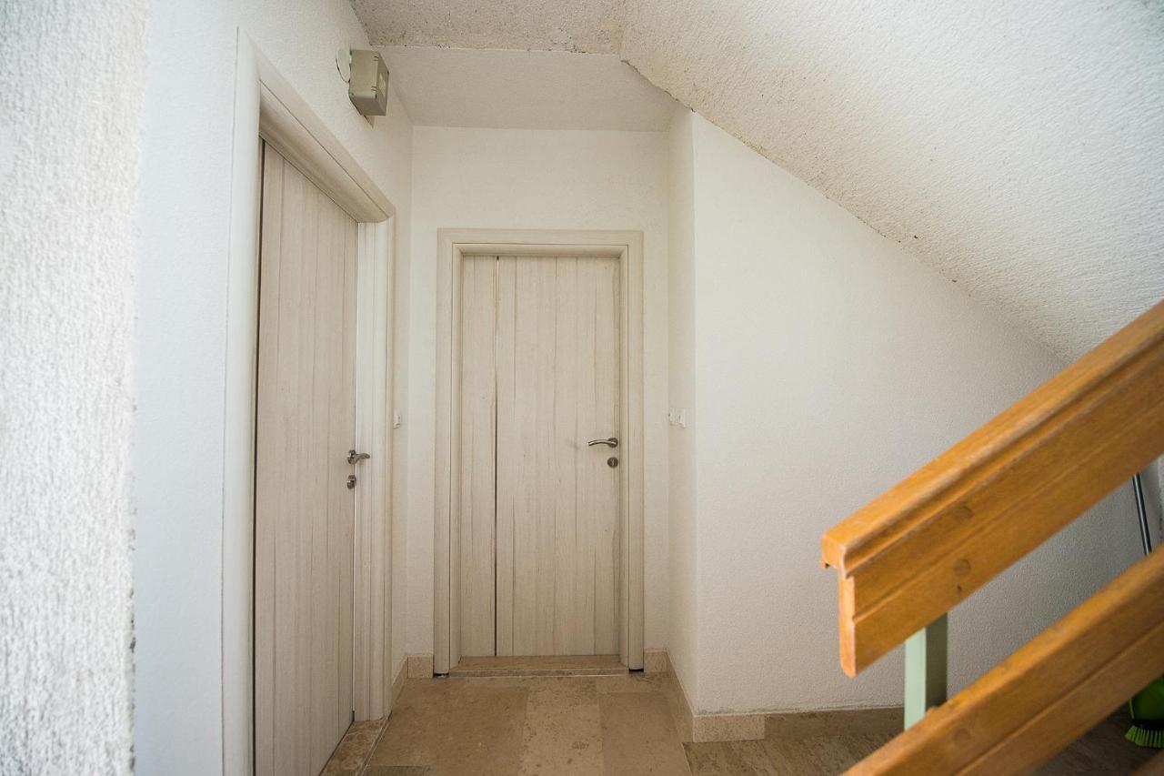 Apartmani Brdar 珀德垂那 外观 照片