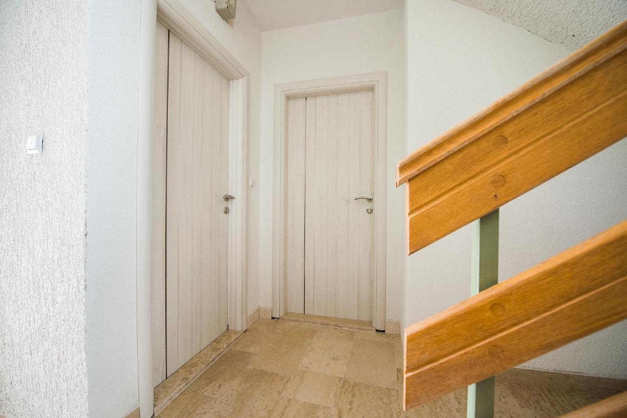 Apartmani Brdar 珀德垂那 外观 照片